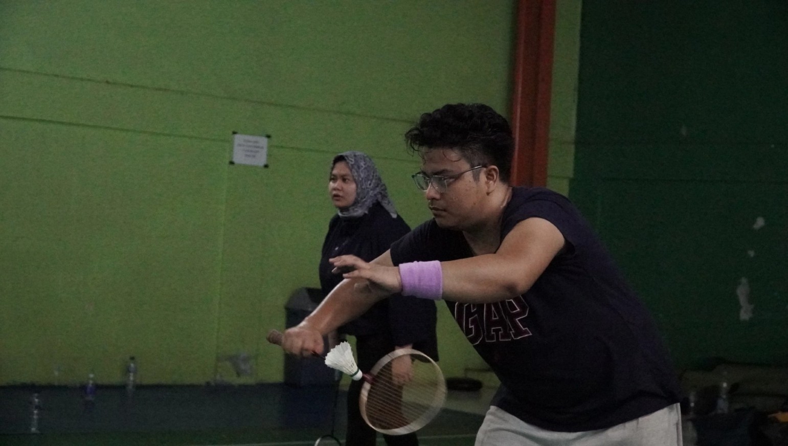 Serving while being fully aware of the camera, lol